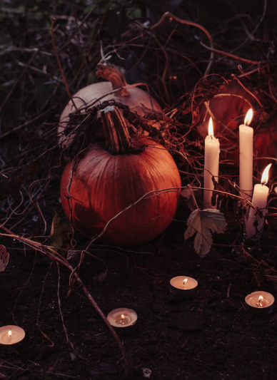 Halloweenowe malowanie toreb