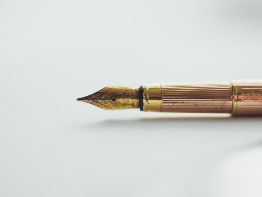 art-lasovsky-8xddfc6nkby-unsplash