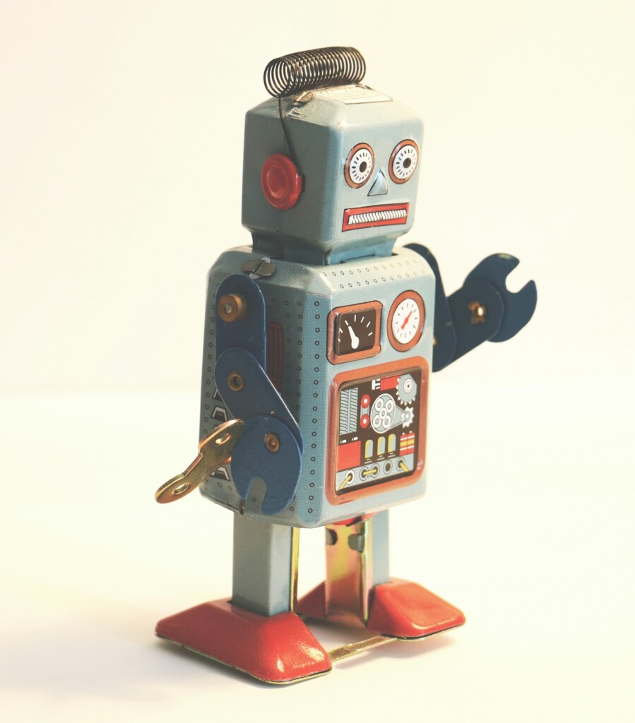 Blaszany, prostokątny robot