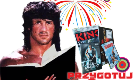 Sylwester Stallone w roli "Rambo", czytający książkę. Po prawej stronie filmy: "Rambo 2" oraz "Na Krawędzi" w wersji DVD oraz czasopisma: "Kino" i "Ekrany". Z tyłu namalowane fajerwerki.