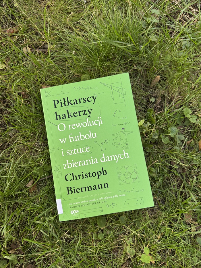 Zdjęcie książki "Piłkarscy hakerzy"